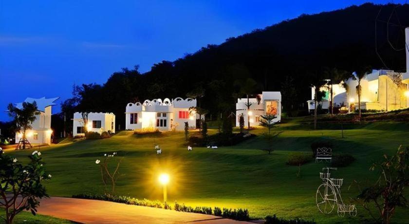 The Buda Resort Muaklek Muak Lek Εξωτερικό φωτογραφία